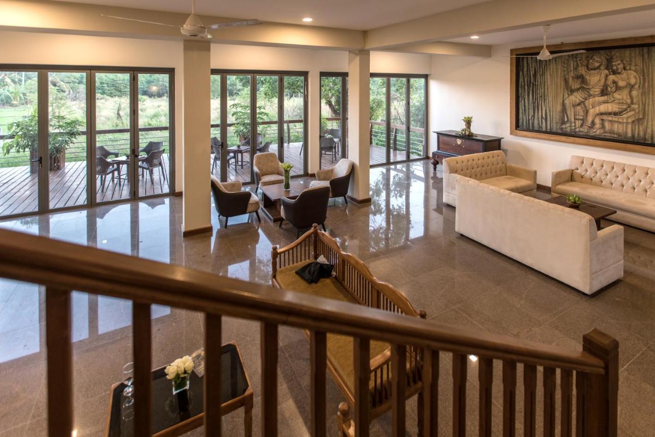 Earls Rajarata Hotel Anuradhapura Kültér fotó