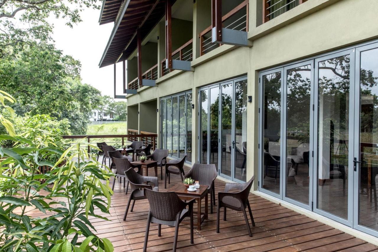 Earls Rajarata Hotel Anuradhapura Kültér fotó