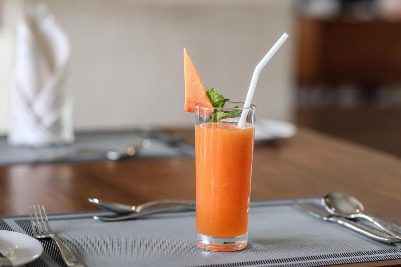 Earls Rajarata Hotel Anuradhapura Kültér fotó