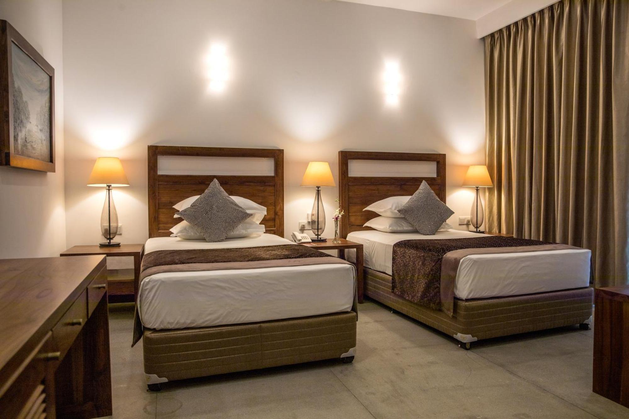 Earls Rajarata Hotel Anuradhapura Szoba fotó